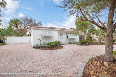 236 Ashworth St, West Palm Beach, FL 33405 - photo 3