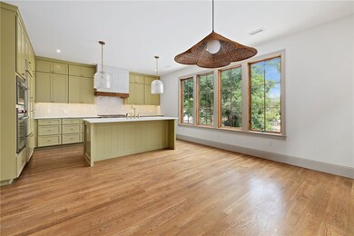 308 NW 5th St, Bentonville, AR 72712 - photo 3