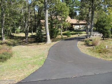 194 Oak Ridge Dr, Milford, PA 18337 - photo 4