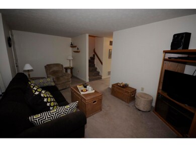 24 Leith Ct unit 24, Nashua, NH 03063 - photo 4