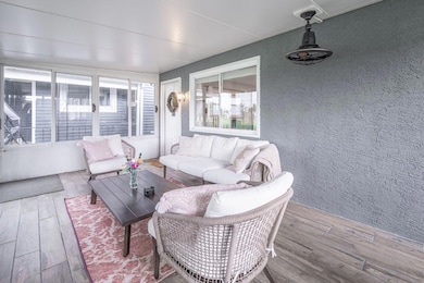 1515 N Star Ave-28