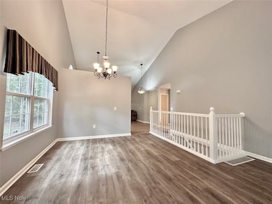 9100 Ashwood Ct, Olmsted Falls, OH 44138 - photo 3