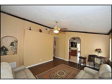 13712 Paseo de Fe Cir, El Paso, TX 79928 - photo 3