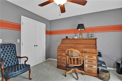 9426 Swarner Dr, Lenexa, KS 66219 - photo 7