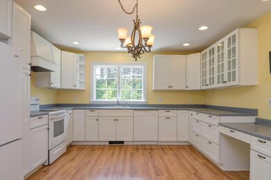 11 Omer Rd, Freeport, ME 04032 - photo 4