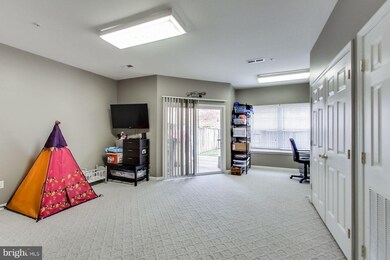 2587 Running Wolf Trail, Odenton, MD 21113 - photo 4