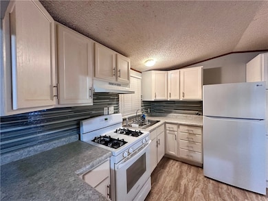 812 N 7th St unit 73, Mattoon, IL 61938 - photo 6