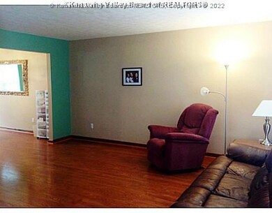 213 Frazier Way, Scott Depot, WV 25560 - photo 4