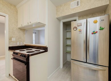 2822 Briarhurst Dr unit 45, Houston, TX 77057 - photo 6