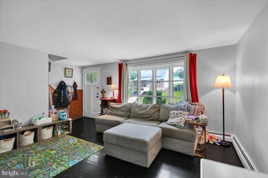 466 Spring St, Pottstown, PA 19464 - photo 6