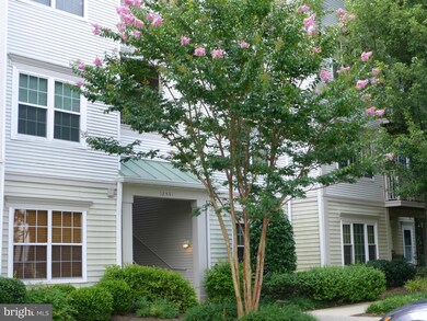12461 Hayes Ct unit 103, Fairfax, VA 22033 - photo 2