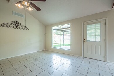 204 Brandywyne Dr, Friendswood, TX 77546 - photo 6