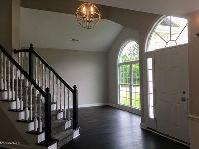 4008 E. BISHOP FOYER