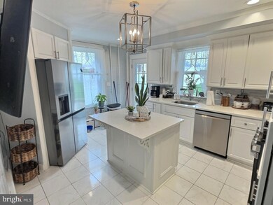 923 Fern Ave, Reading, PA 19607 - photo 5