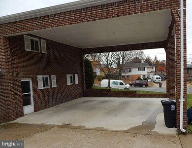 305 Pepper Mill Dr, Capitol Heights, MD 20743 - photo 5