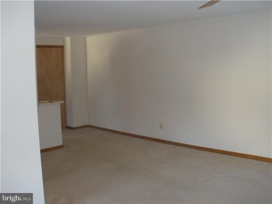 11 N Main St unit D, Hightstown, NJ 08520 - photo 5
