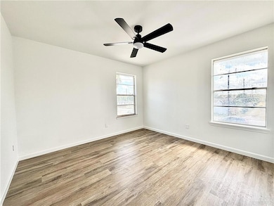 317 S 28th St unit 3, McAllen, TX 78501 - photo 4