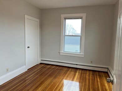 56-60 Cottage St unit 3R, Lynn, MA 01905 - photo 6