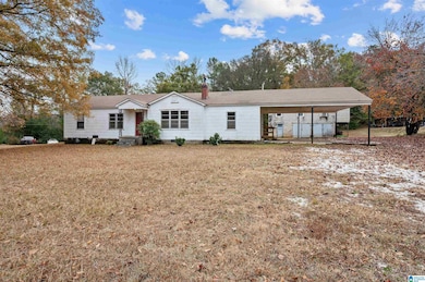 46 Hubbard Rd, Sylacauga, AL 35150 - photo 2