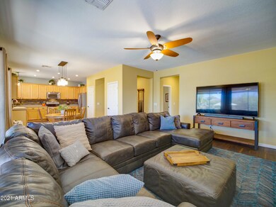 6 - Living and Kitchen
