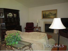 3203 Blue Goose Ct, Hendersonville, NC 28792 - photo 6