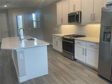 4596 Almada Ln, Wesley Chapel, FL 33543 - photo 6