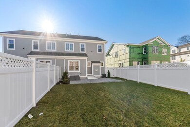 123 Farwell St unit 123, Newton, MA 02460 - photo 4