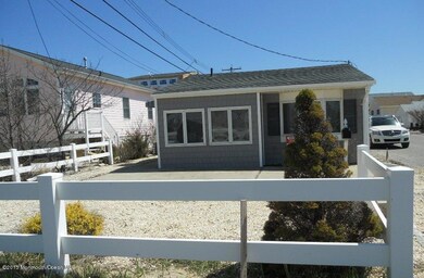 Bay View 124W 002