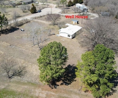 142 N Longhorn Dr, Weatherford, TX 76085 - photo 2