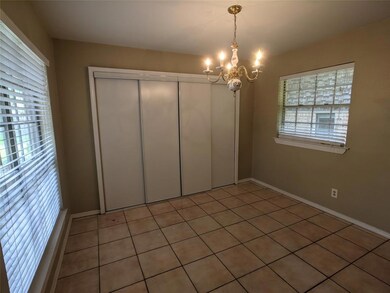 6922 Galemeadow Cir, Dallas, TX 75214 - photo 3