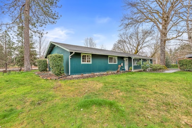 149 Queens Branch Rd, Rogue River, OR 97537 - photo 5