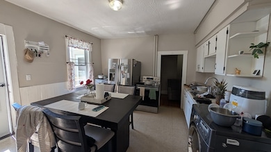 47 Benefit St, Worcester, MA 01610 - photo 6