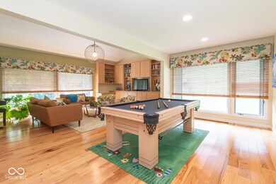 rec room featuring plenty of natural light, billiards, light wood-style flooring, vaulted ceiling, and recessed lighting