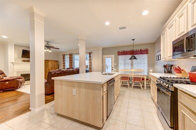 8710 Light Fall Cir, Houston, TX 77095 - photo 5