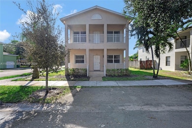 5610 SW 43rd St, Davie, FL 33314 - photo 2