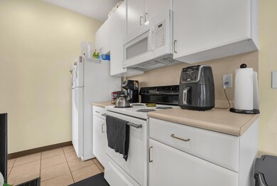 9-web-or-mls-283-e-12th-ave