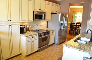 Gorgeous UPDATED Kitchen with Tile Floor, GRANITE 