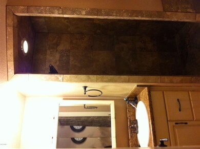 Linda master bath