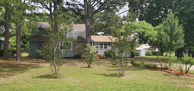 203 Altman Dr, Mountain View, AR 72560 - photo 3