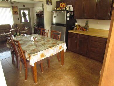Dining/Kitchen