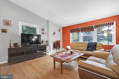 411 N Tulpehocken Rd, Reading, PA 19601 - photo 5