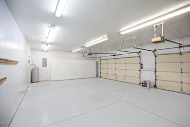 207 S Galaxy Dr, Chandler, AZ 85226 - photo 4