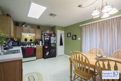 Kitchen/Dining Area