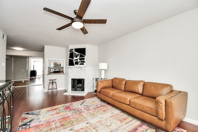 4641 Wild Indigo St unit 450, Houston, TX 77027 - photo 6