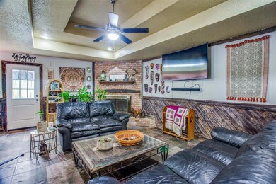 623 Allencrest Dr, Fort Worth, TX 76108 - photo 2