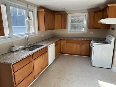 107 Beaconsfield Rd, Worcester, MA 01602 - photo 3