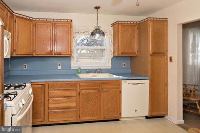 5 Cambridge Ave, Sicklerville, NJ 08081 - photo 5