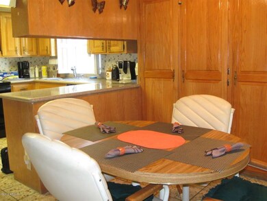 IMG_0055    B'Fast Room w/ Oak Pantry Cu