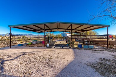 4 Horse Stall