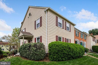 401 Maple Ct, Herndon, VA 20170 - photo 4